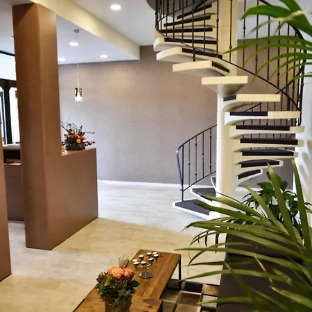 Martins Klause Airport Messe - Free Parking - Self Check-in Available 3* ラインフェルデン＝エヒターディンゲン