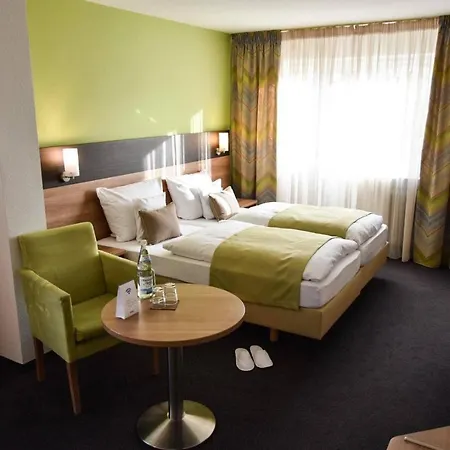 Martins Klause Airport Messe - Free Parking - Self Check-in Available 3* ラインフェルデン＝エヒターディンゲン