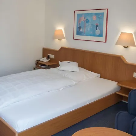 Martins Klause Airport Messe Hotel - Air Conditioning - Self Check-In Available Leinfelden-Echterdingen